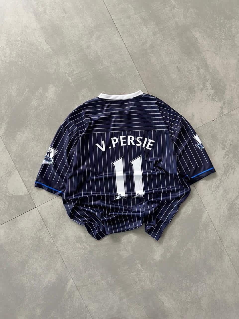 Arsenal Van Persie 11 Jersey — jerseys available at 2ND EXIT, Palakkad